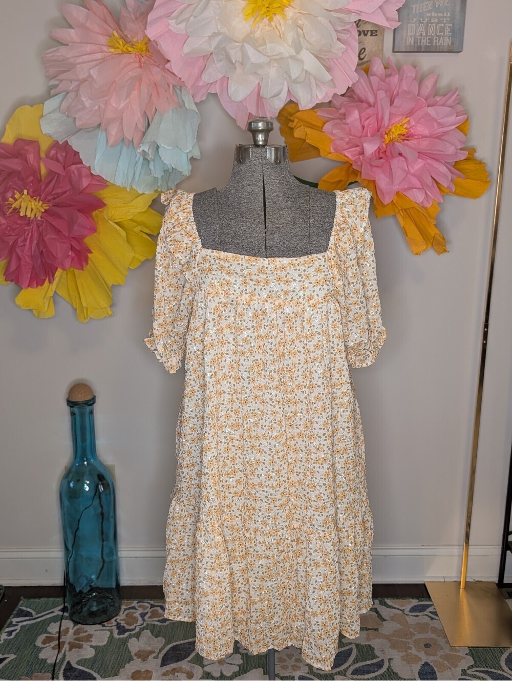 2070 - Hayden Los Angeles 2XL Floral Puff Sleeve Dress